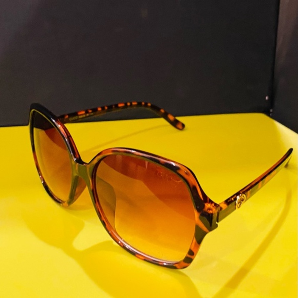 Oversized Sunglasses, Brown Frames Light Stylish - image 3